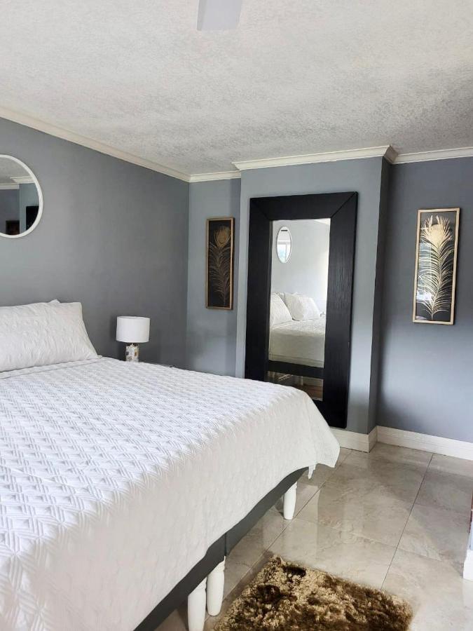 Studio 6 At Turtle Beach Towers โอโชรีโอส ภายนอก รูปภาพ